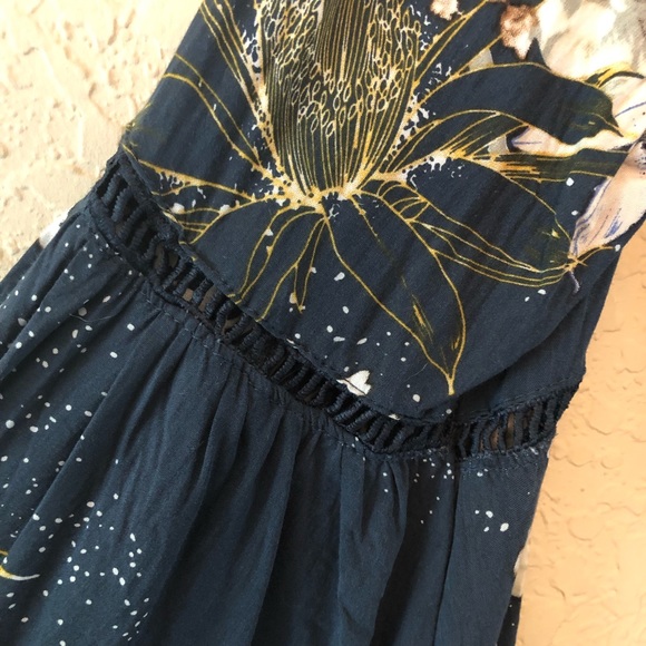 JAASE Floral Print Bell Sleeve Blouse - Picture 11 of 11